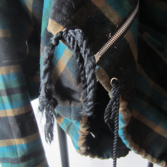 UO CHEAP MONDAY OS Oversized Mary Plaid Jacket - Picture 5 of 14